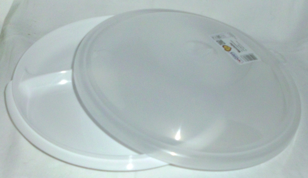 Menu plate with lid, by Gies