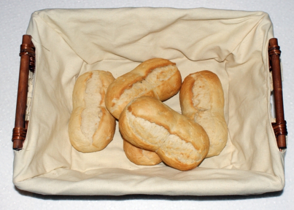 bread basket, bread roll basket with linen cover, buffet basket