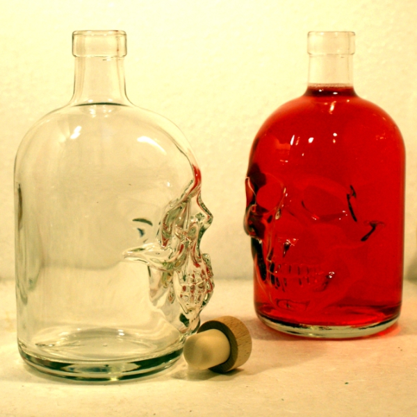 Piratenflasche, 700 mL, Pirat, skull, Totenschädel, inkl. Holzgriffkorken